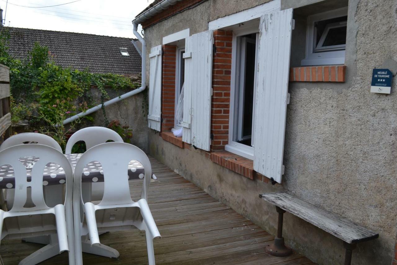Gite Du Port Chateauneuf-sur-Loire Exterior photo